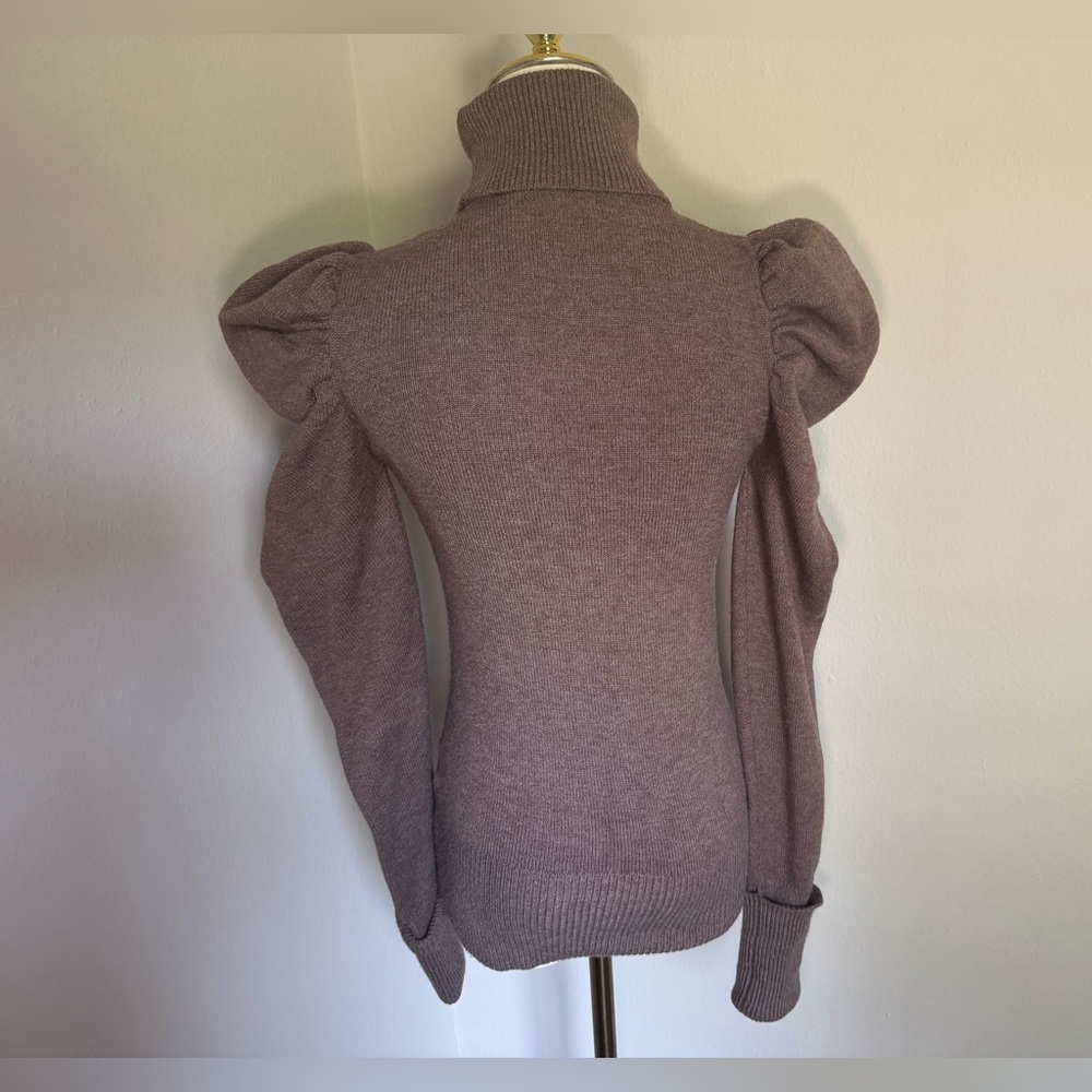 Tularose Raelynn sweater! - Picture 3 of 4
